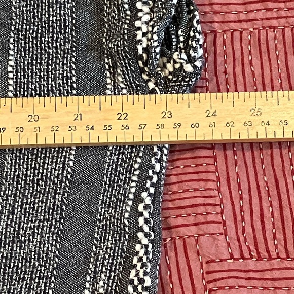 Free People women’s size medium (fits on the bigger side) Textured Knit Poncho - Picture 9 of 14